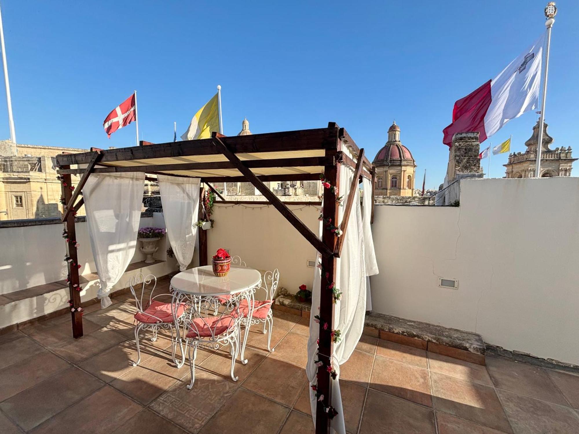 The Knight - Heritage & Art Home At Birgu Square Экстерьер фото